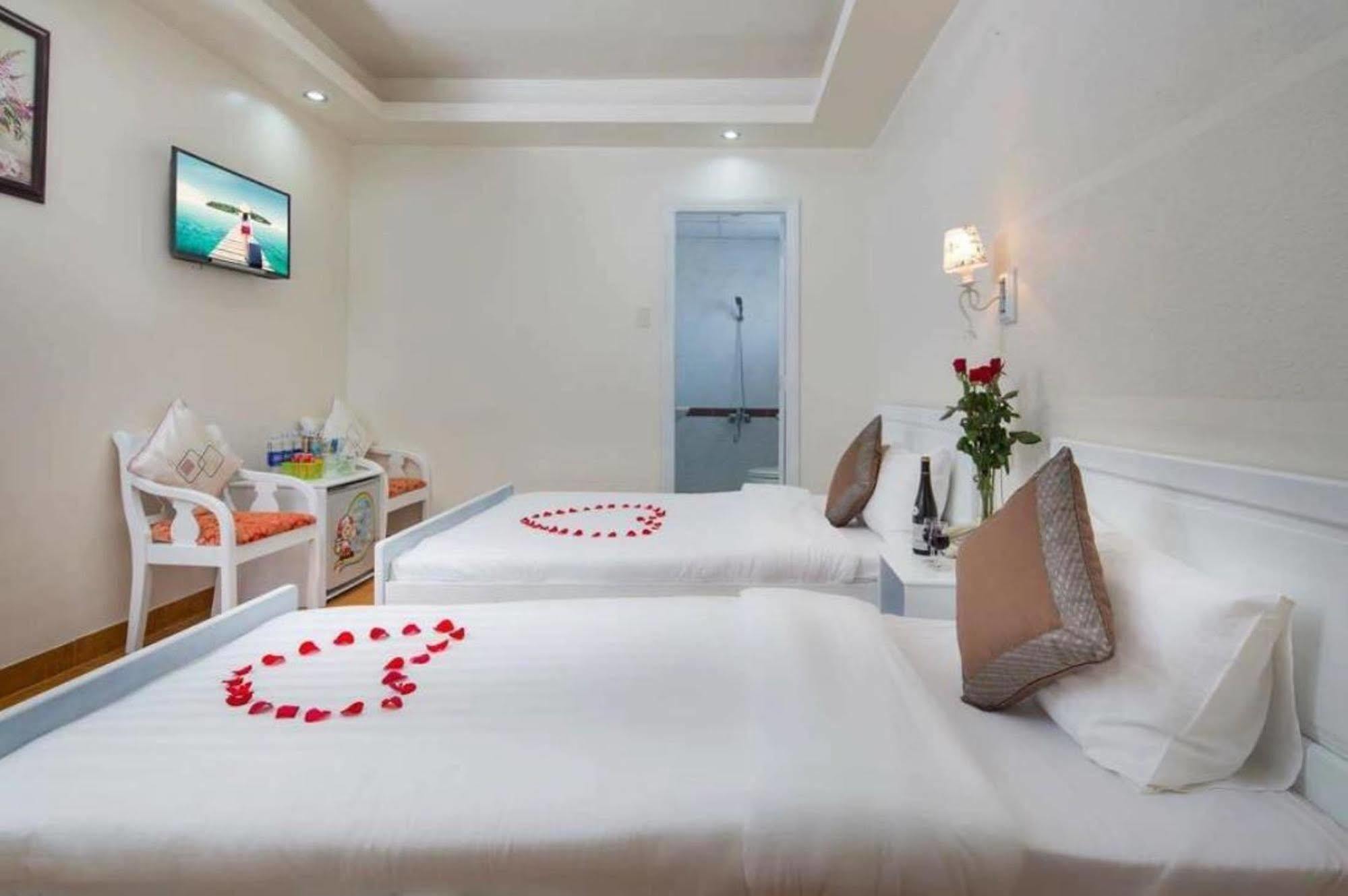 Ken Hotel Nha Trang Esterno foto
